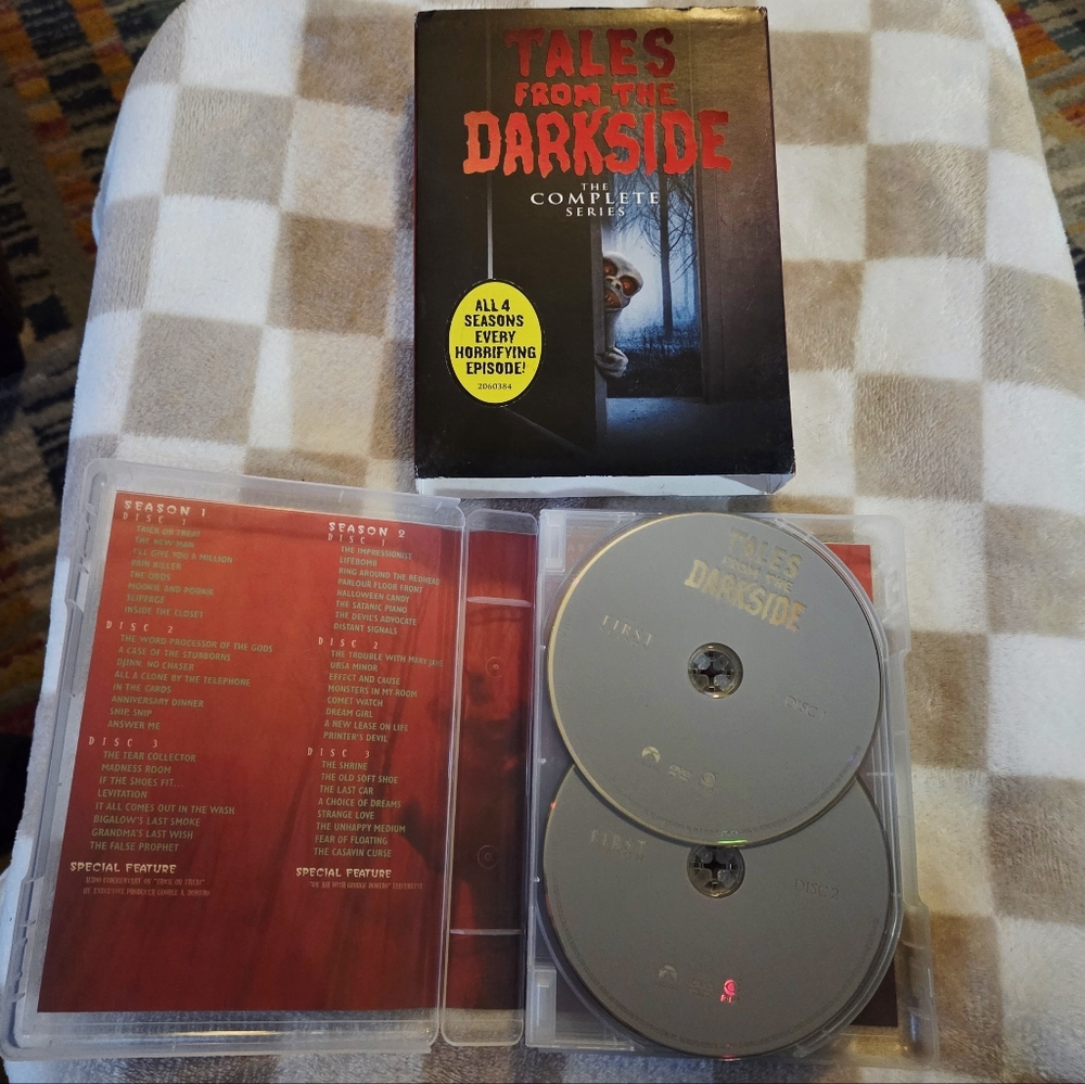 DVD Tales From The Darkside The Complete Series. Seasons 1, 2, 3, 4.